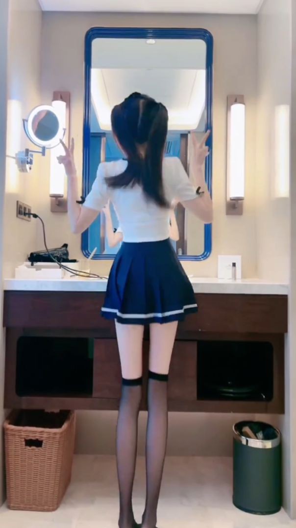 越开心，越要跳展示出来吧